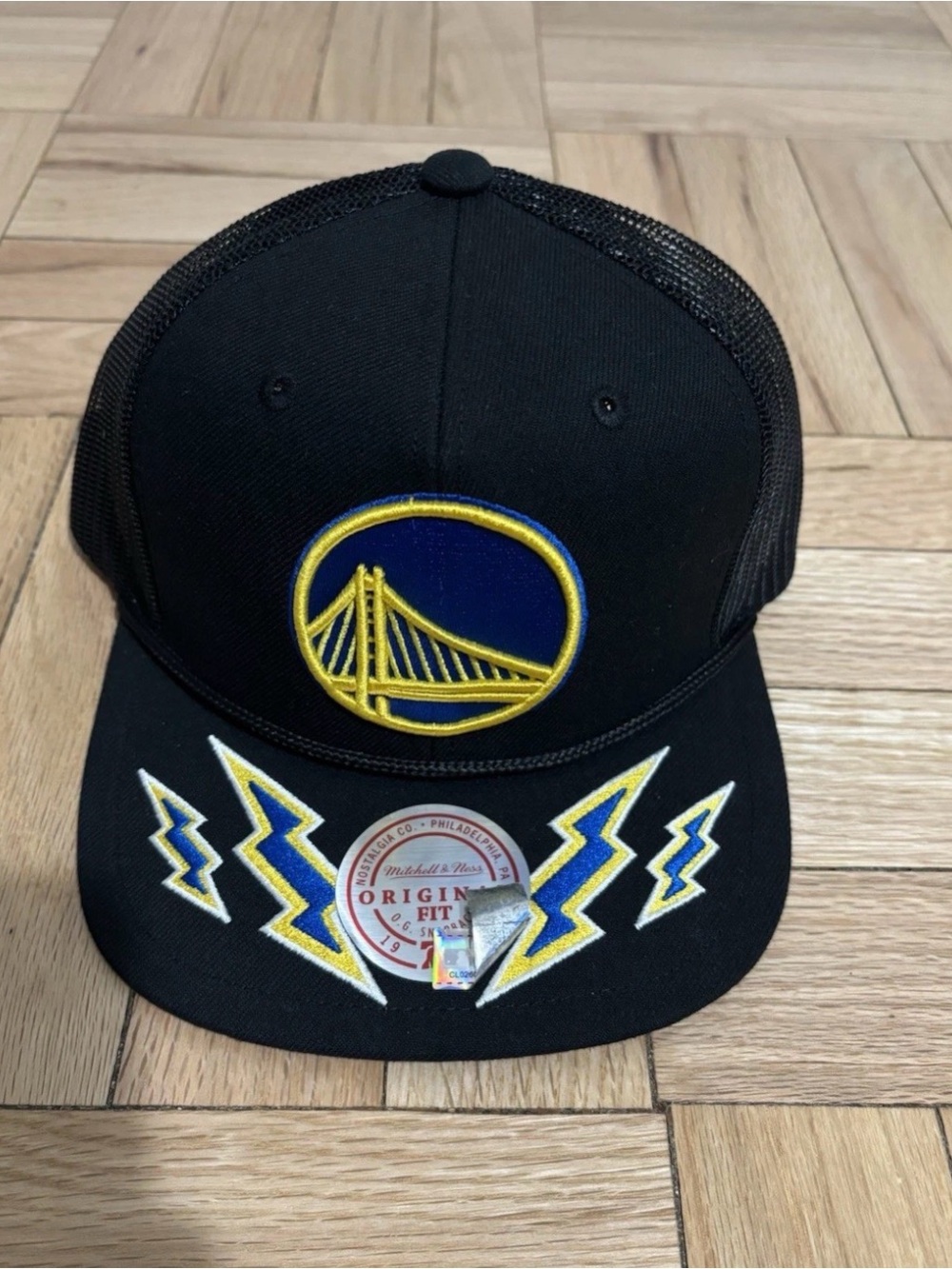 Brand New NBA Warriors Recharge Adjustable Snapback Hat Mitchell & Ness Trucker